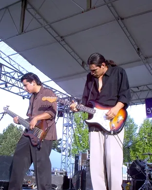 Los Lonely Boys