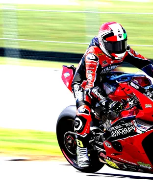 MotoAmerica Superbikes Salinas