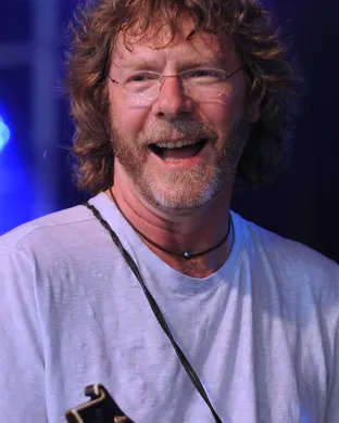 Live concert by Sam Bush