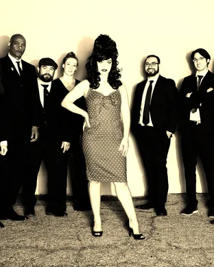 Valerie - A Tribute to Amy Winehouse